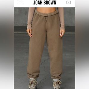 SOLD-JOAH BROWN OVERSIZED JOGGER (NEW)